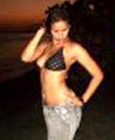 Date this hot Dominican Republic girl Idalia from Santo Domingo DO2199