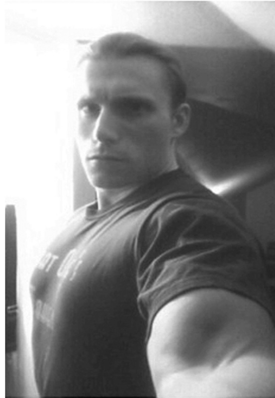 Date this attractive United States man N80 from Cleveland US4587