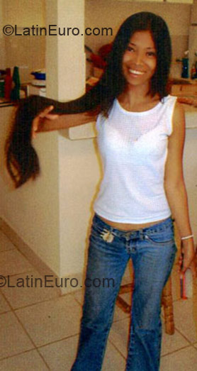 Date this attractive Honduras girl Martha Lidia from Comayagua HN32