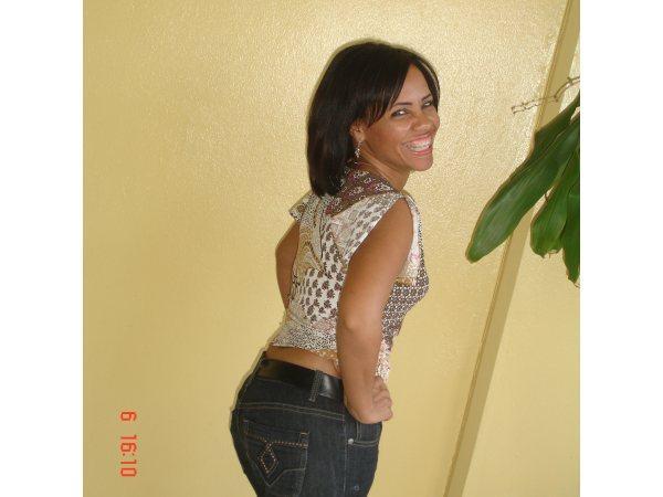 Date this happy Dominican Republic girl Alsaly from Santiago DO2295