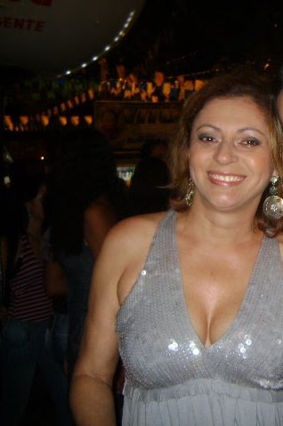 Date this happy Brazil girl Mariazinha from Aracaju BR2031