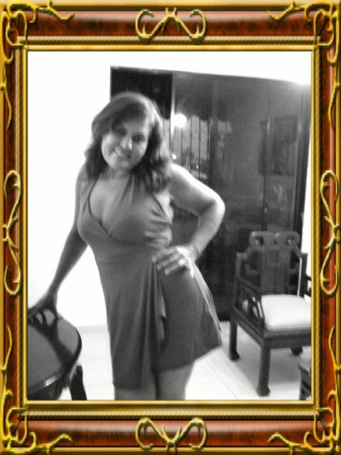 Date this pretty Dominican Republic girl The from Santp Domingo DO2393