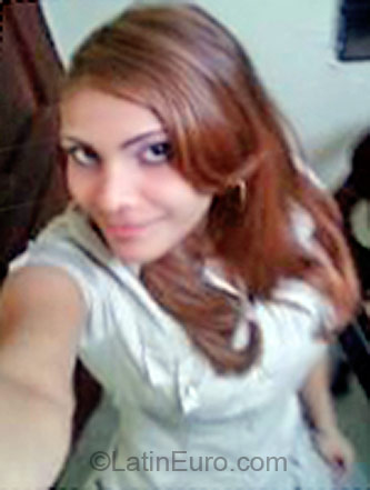 Date this delightful Dominican Republic girl Dilenia from Santiago DO2402