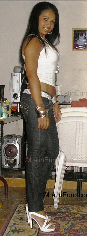 Date this sultry Brazil girl Jeanne from Natal BR2057