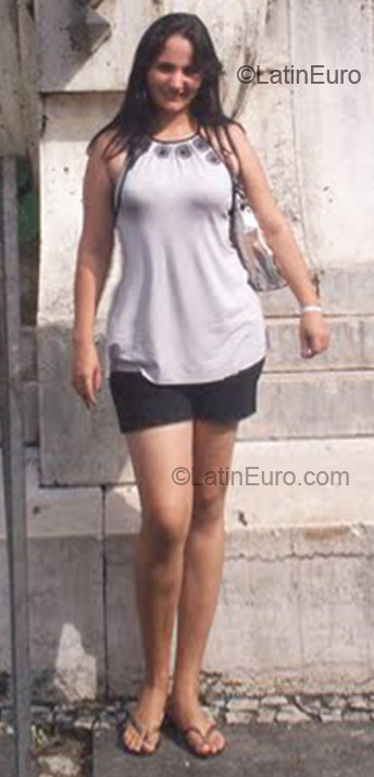 Date this funny Brazil girl Elizangela from Rio de Janeiro BR2068