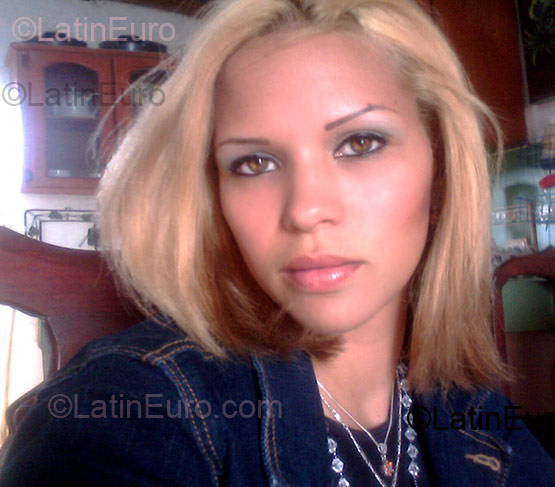 Date this sensual Dominican Republic girl Je from Santiago DO2463