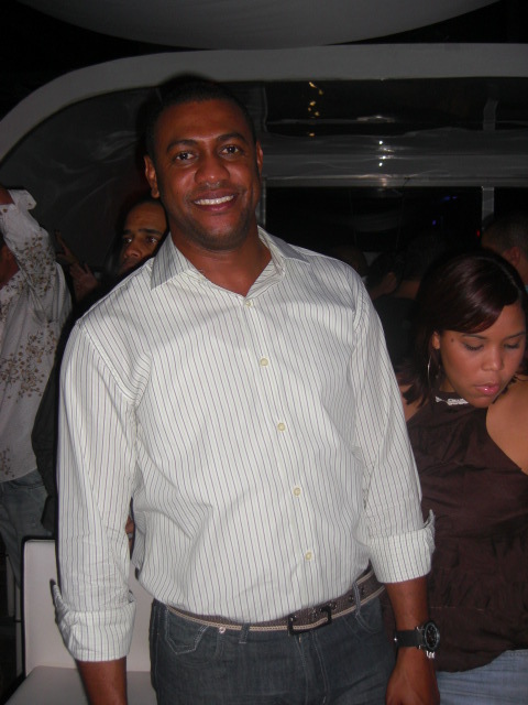 Date this stunning Dominican Republic man Leonardo from Santo Domingo DO2469