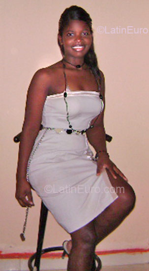 Date this georgeous Dominican Republic girl Ranlys from Santo Domingo Oeste DO2478