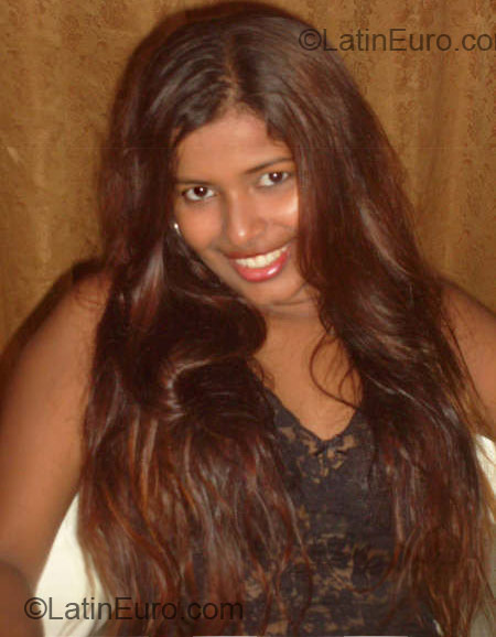 Date this georgeous Colombia girl Kaniga from Barranquilla CO2069