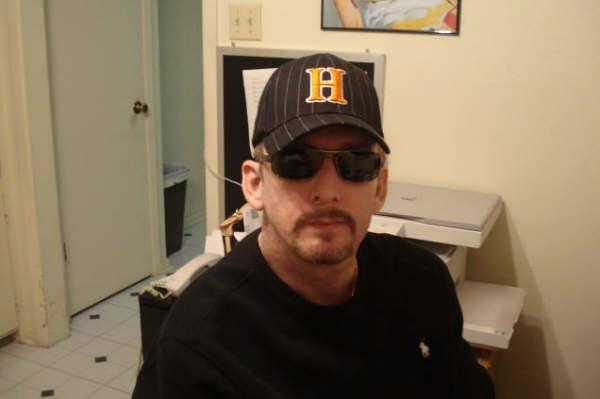 Date this voluptuous United States man Txjrf2 from san antonio US4954