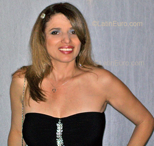 Date this sensual Brazil girl Ely from Joinville BR2115