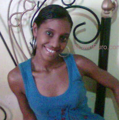 Date this tall Dominican Republic girl YPKASTA from Santiago DO2586