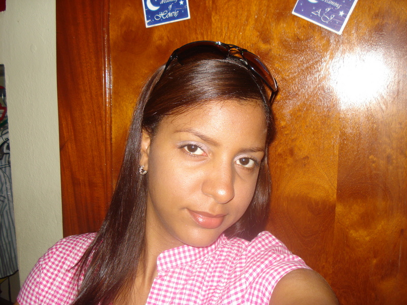 Date this delightful Dominican Republic girl Fior from Santo Domingo DO2755