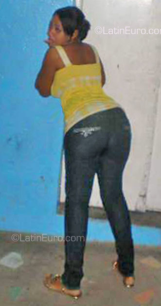 Date this beautiful Dominican Republic girl Sisa13 from Santo Domingo DO2768