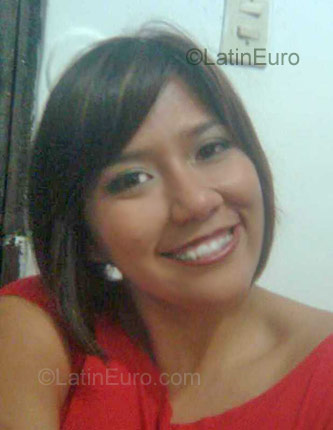 Date this nice looking Peru girl Yochinita from Lima PE187
