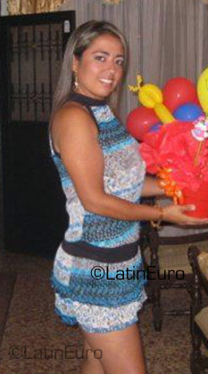 Date this voluptuous Colombia girl Yesi from Cali CO2595