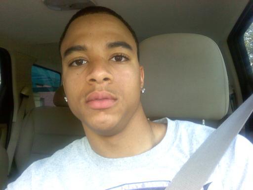 Date this stunning United States man Mickel from  US5074