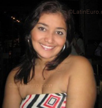 Date this charming Colombia girl Sandy from Barranquilla CO2707