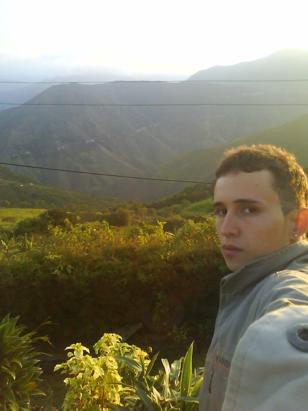 Date this sultry Colombia man JOHNLATIN from Cali CO2773