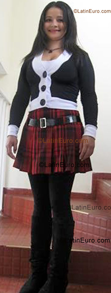 Date this exotic Colombia girl Mary Luz from Bogota CO2819