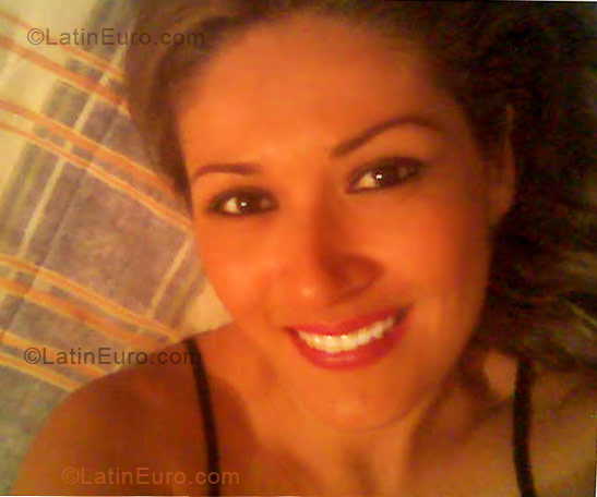 Date this funny Colombia girl Adriana from Bogota CO2878