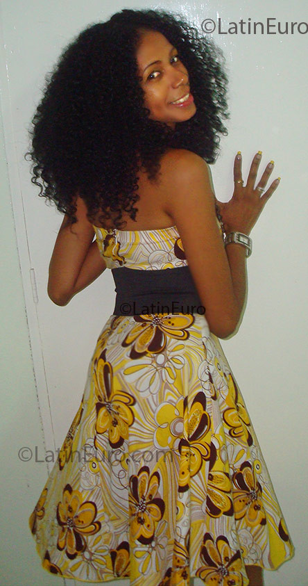 Date this beautiful Dominican Republic girl Manuela from Santo Domingo DO3319