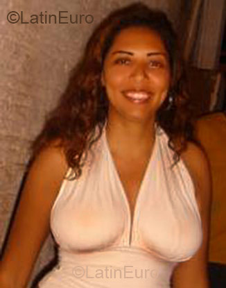 Date this charming Brazil girl Isabel Cristina from Franca BR6355