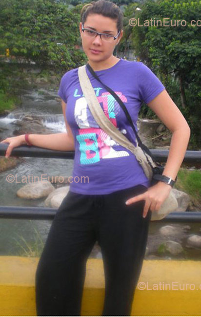 Date this lovely Colombia girl Cheryl from Bogota CO3078