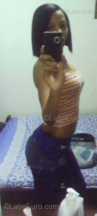 Date this pretty Colombia girl Lizeth Marcela from Cali CO3082