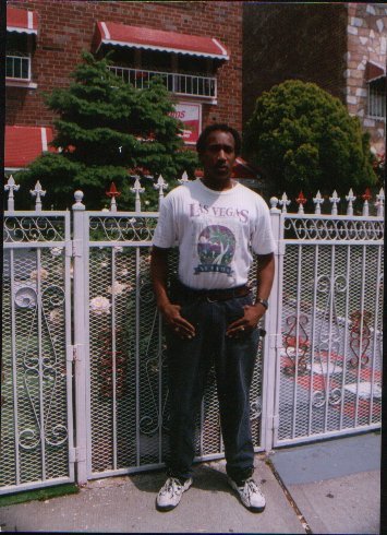 Date this young United States man Nighthawk from New York US5610