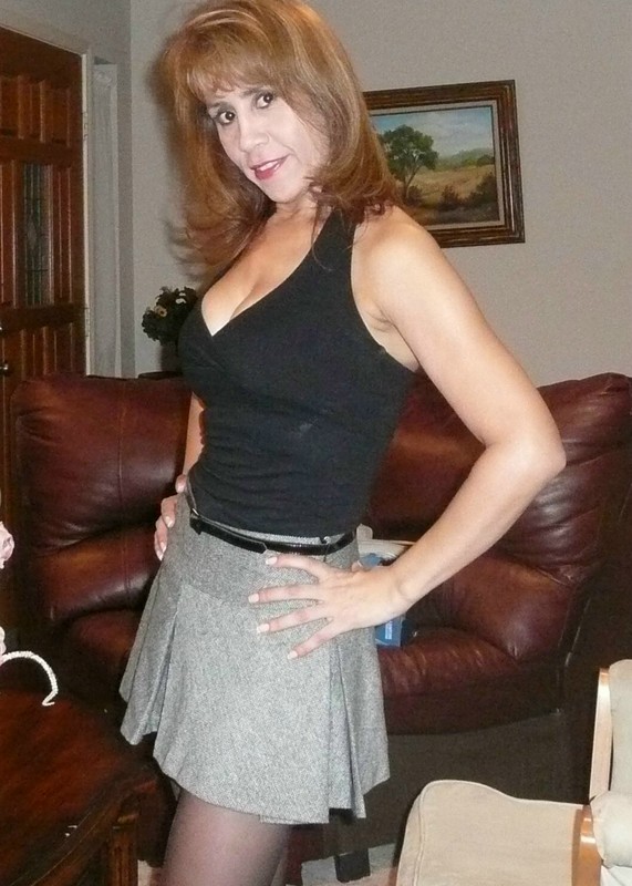 Date this good-looking United States girl Tachuelita from Fort Worth US5624