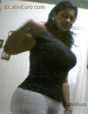 Date this lovely Colombia girl Marisol from Cali CO3115