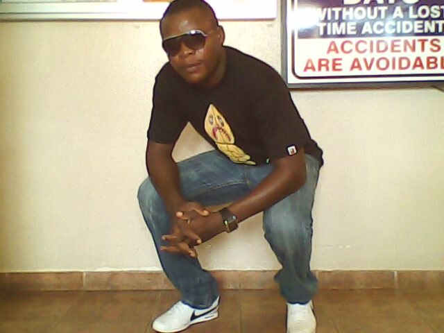 Date this passionate Angola man Estevao from Luanda AO6