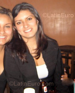 Date this gorgeous Colombia girl Adriana_jr from Bogota CO3184