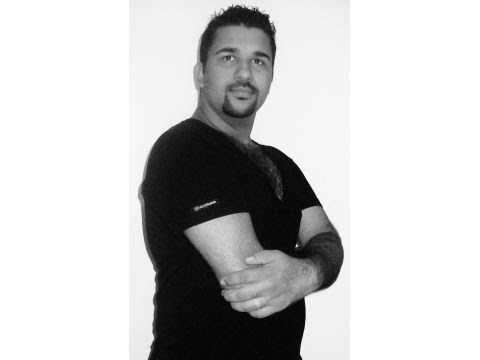 Date this hard body Brazil man Lindo from Campinas BR2510