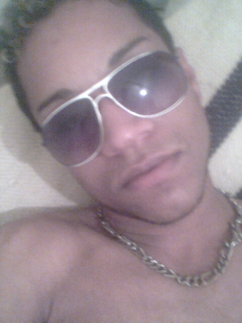 Date this hot Brazil man Soares21 from Porto Alegre BR2538