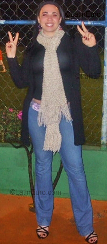 Date this happy Brazil girl Priscilla from Sao Paulo BR2552