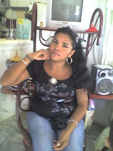 Date this good-looking Colombia girl Maria from Barranquilla CO3365