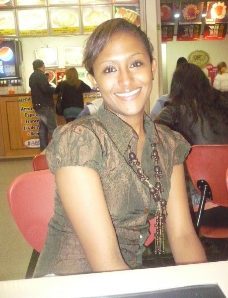 Date this young Colombia girl Thythha from Bogota CO3415