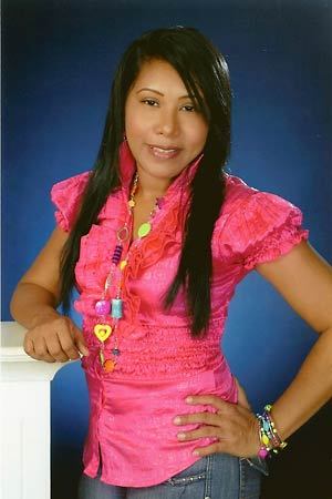 Date this happy Colombia girl Meldanna from cartagena CO3474