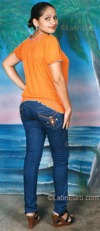 Date this foxy Honduras girl Karen Yessenia from San Pedro Sula HN167