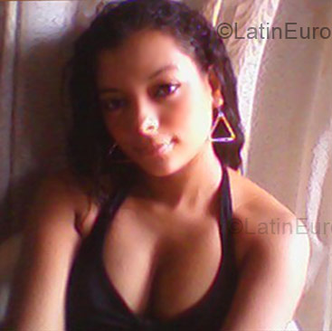 Date this pretty Colombia girl ANGELY CONRRADO from Barranquilla CO3685