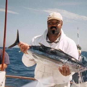 Date this exotic United States man Bueno from Hawthorne US5815