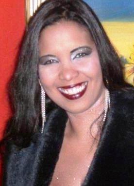 Date this stunning Dominican Republic girl Deborah from Santo Domingo DO4001