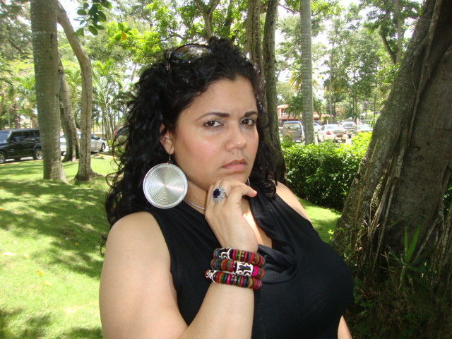 Date this passionate Dominican Republic girl Yadira rodrigue from Santiago DO4009