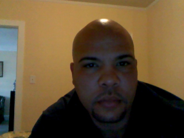 Date this lovely Dominican Republic man Trockero from Hartford DO4014