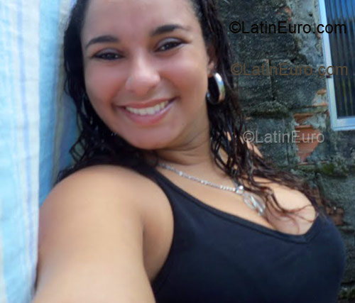 Date this delightful Brazil girl Dayana from Recife BR2846