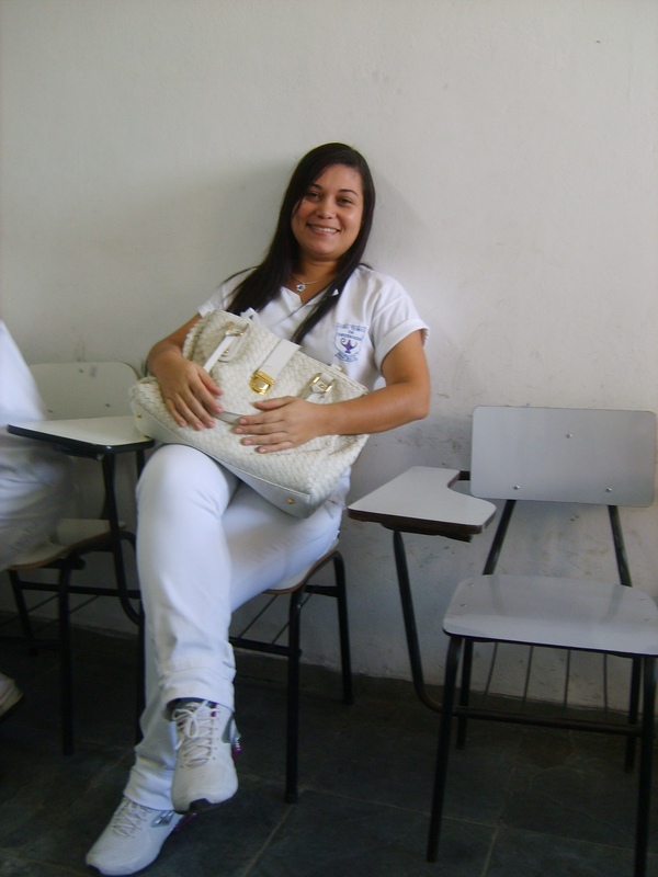 Date this voluptuous Brazil girl Naia from Salavdor BR2851
