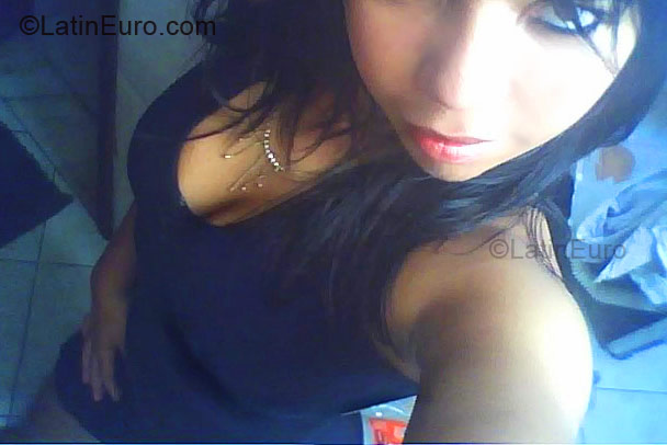Date this exotic Brazil girl Viviane from Salvador BR2976