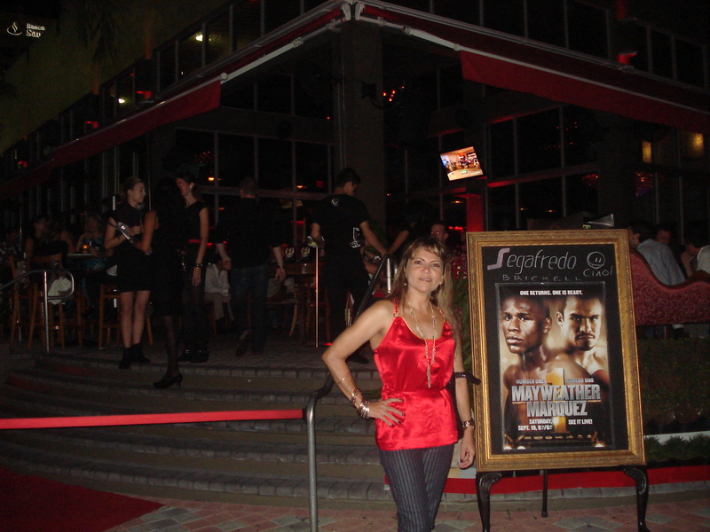 Date this delightful Colombia girl Diany from Medellin CO4084